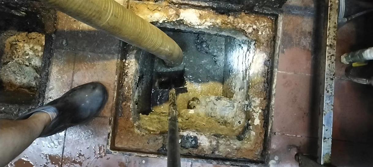 拜泉污水池清理一般都有毒气，怎么预防中毒呢？